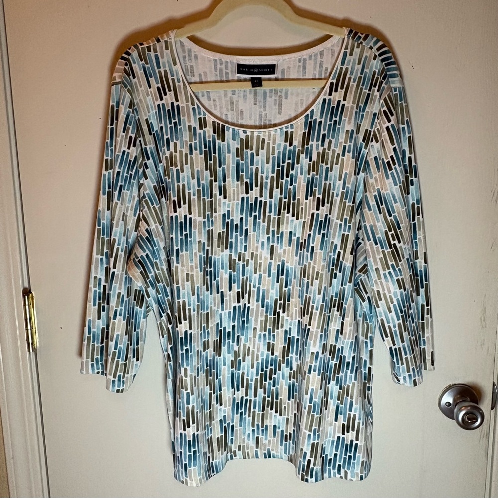 Catherines Geometric 3/4 Sleeve Top - Blue, White, and Gray